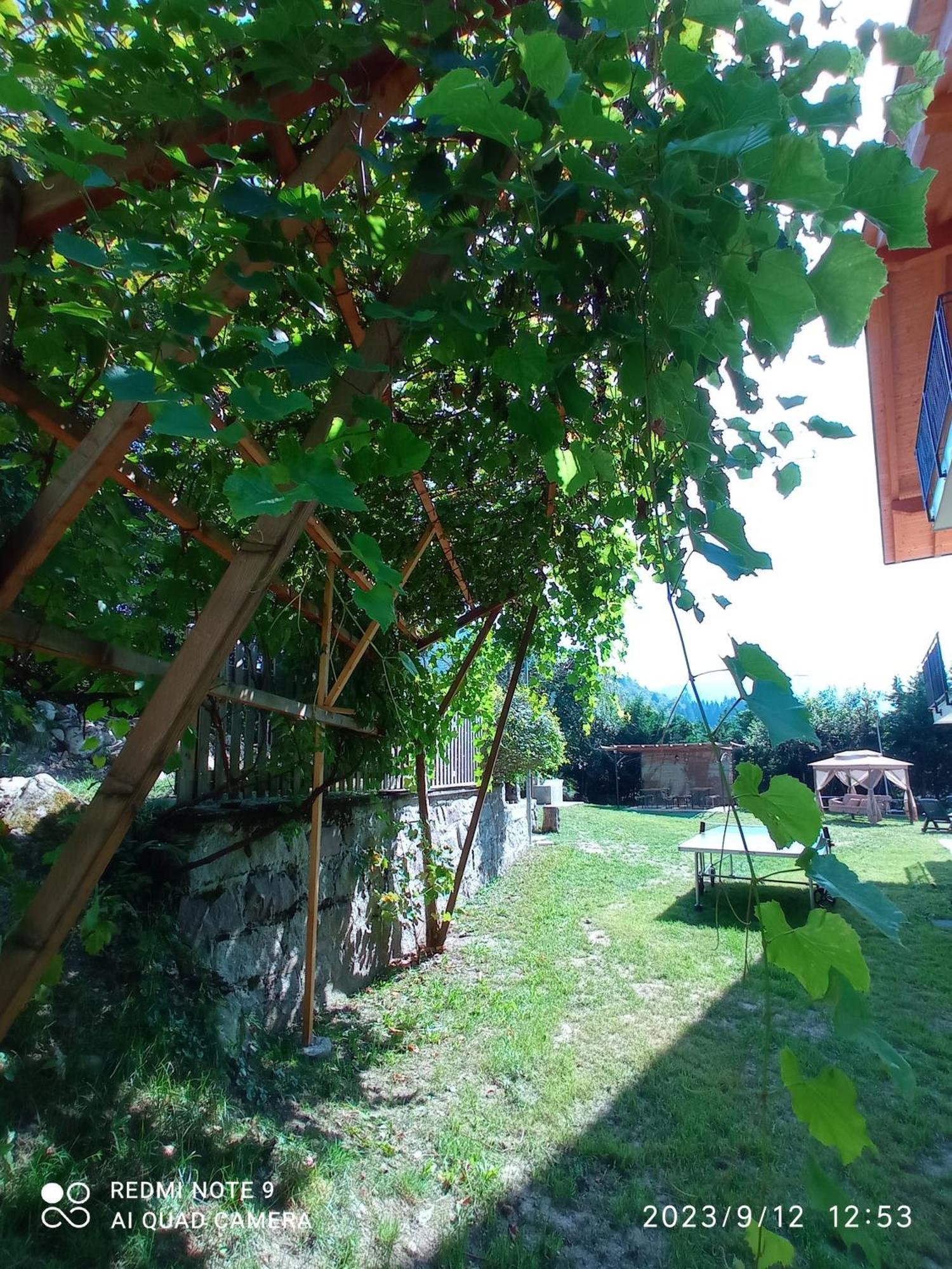 Baita Figliezzi Castello Tesino Luaran gambar