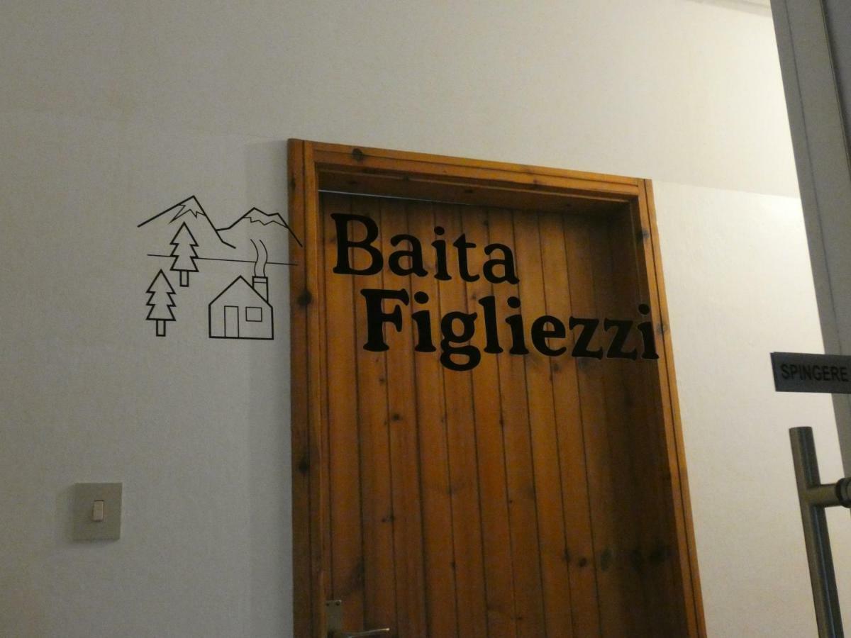 Baita Figliezzi Castello Tesino Luaran gambar
